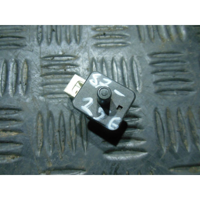  Выключатель концевой (концевик) к  Mercedes  E W210,  2001