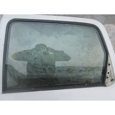  Стекло двери задней левой к  Ford  Mondeo,  1995