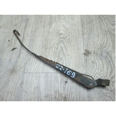  Щеткодержатель задний к  Mitsubishi  Lancer,  1994