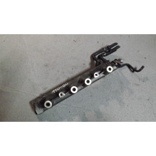  Топливная рампа к  Renault  Laguna,  1997