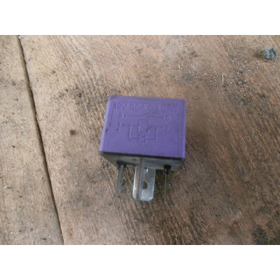  Реле (прочие) к  Renault  Laguna,  1999