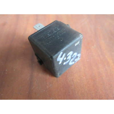  Реле (прочие) к  Mercedes  C W202,  1998