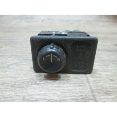  Кнопка (выключатель) к  Nissan  Primera,  1999