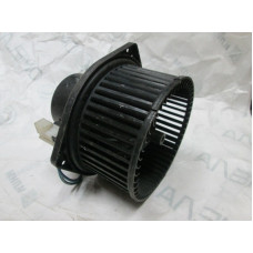  Моторчик печки к  Mazda  626,  2000