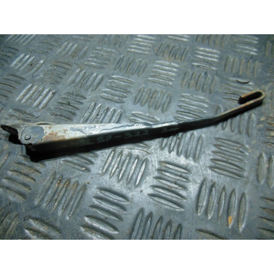 Щеткодержатель задний к  Mercedes  E W210,  2001