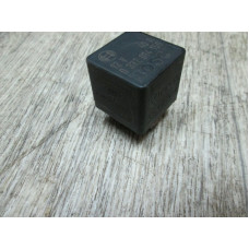  Реле вентилятора к  Peugeot  306,  1996