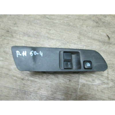  Блок кнопок к  Nissan  Primera,  2000