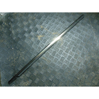  Молдинг (накладка кузовная) к  Mercedes  E W210,  2001