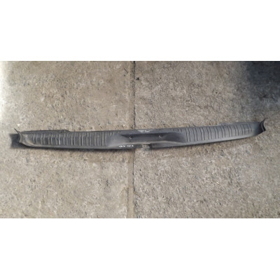  Пластик багажника к  Ford  Mondeo,  1998