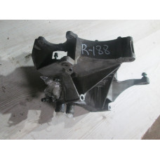  Кронштейн генератора к  Audi  A4,  1997