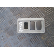  Заглушка к  Mitsubishi  Galant,  1998