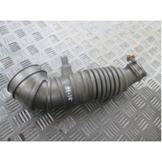  Патрубок впускного коллектора к  Mitsubishi  Galant,  1998