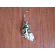  Замок двери передней левой к  Mitsubishi  Galant,  1995