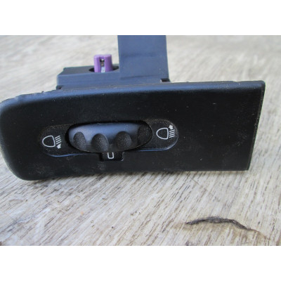  Кнопка корректора фар к  Renault  Laguna,  1996