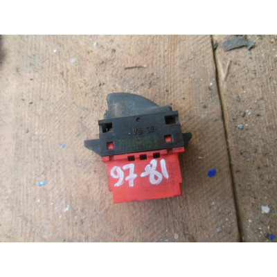  Кнопка стеклоподъемника к  Renault  Laguna,  1999