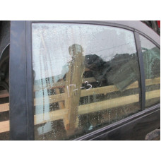  Стекло двери задней левой к  Nissan  Primera,  1993