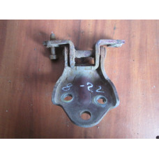  Петля двери к  Mitsubishi  Galant,  1995