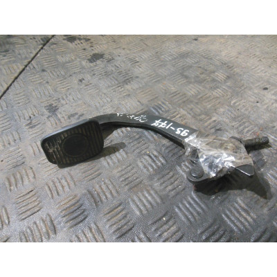  Педаль сцепления к  Alfa Romeo  146,  1999