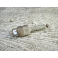  Выключатель концевой (концевик) к  Audi  A4,  1998