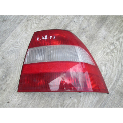  Фонарь задний правый к  Opel  Vectra,  1998