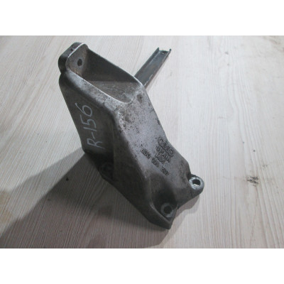 Кронштейн двигателя к  Audi  A4,  1997