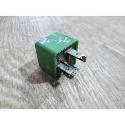  Реле вентилятора к  Opel  Zafira,  2002