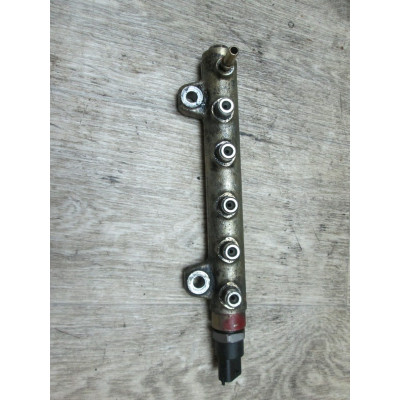  Топливная рампа к  Renault  Espace,  2005