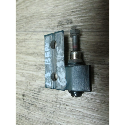  Петля двери к  BMW  7 E38,  1999