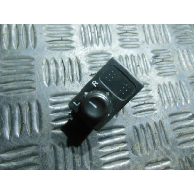  Джойстик регулировки зеркал к  Nissan  Primera,  2001