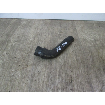  Патрубок (трубопровод, шланг) к  Audi  80,  1994