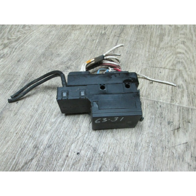  Блок реле к  Peugeot  306,  1996