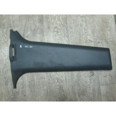  Обшивка стойки центральной правой к  Mitsubishi  Space Wagon,  1996