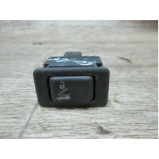  Кнопка (выключатель) к  Nissan  Primera,  1999