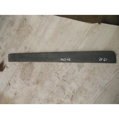 Накладка на порог к  Nissan  Primera,  1998