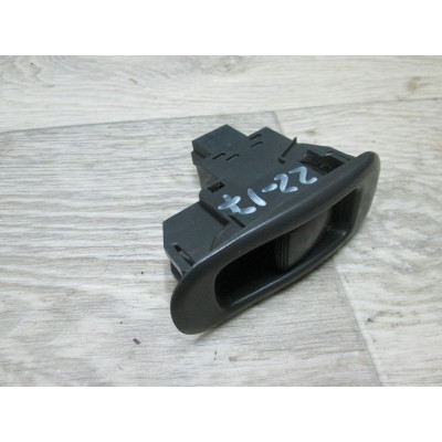  Кнопка стеклоподъемника к  Mitsubishi  Lancer,  1994