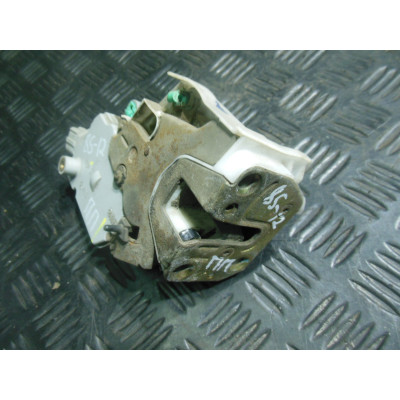  Замок двери передней правой к  Nissan  Primera,  2001