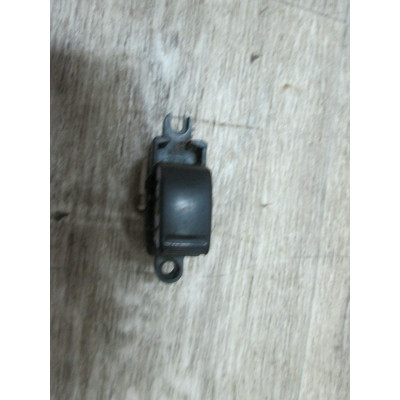  Кнопка (выключатель) к  Nissan  Almera,  1999