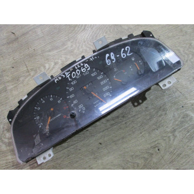  Щиток приборов (приборная панель) к  Mazda  626,  1991