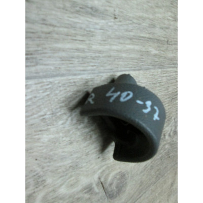  Направляющая шторки багажника (салазки) к  Mitsubishi  Space Wagon,  1996