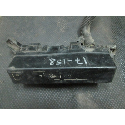  Блок реле к  Nissan  Primera,  1993