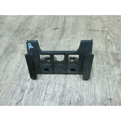 Кронштейн крепления бампера заднего к  BMW  7 E38,  1999