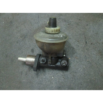  Цилиндр сцепления главный к  Skoda  Felicia,  1997