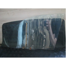  Стекло двери передней правой к  Proton  400,  1996