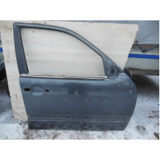  Дверь передняя правая к  Mercedes  E W210,  2001