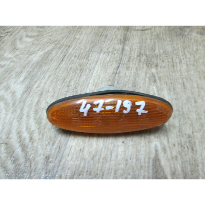  Повторитель передний правый к  Mazda  323,  1998