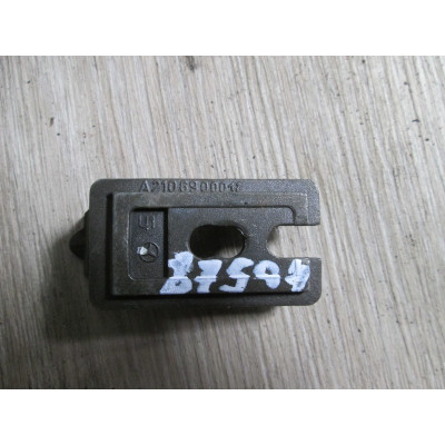 Кронштейн к  Mercedes  E W210,  2001