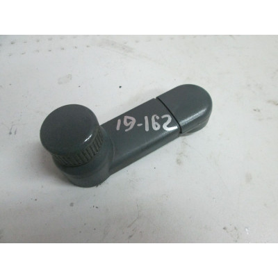  Ручка стеклоподъемника к  Skoda  Felicia,  1997