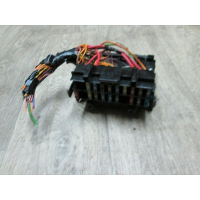  Блок предохранителей к  Ford  Fiesta,  1999