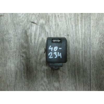  Ручка открывания капота к  Mitsubishi  Space Wagon,  1996