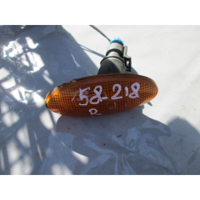  Повторитель передний правый к  Opel  Vectra,  1998